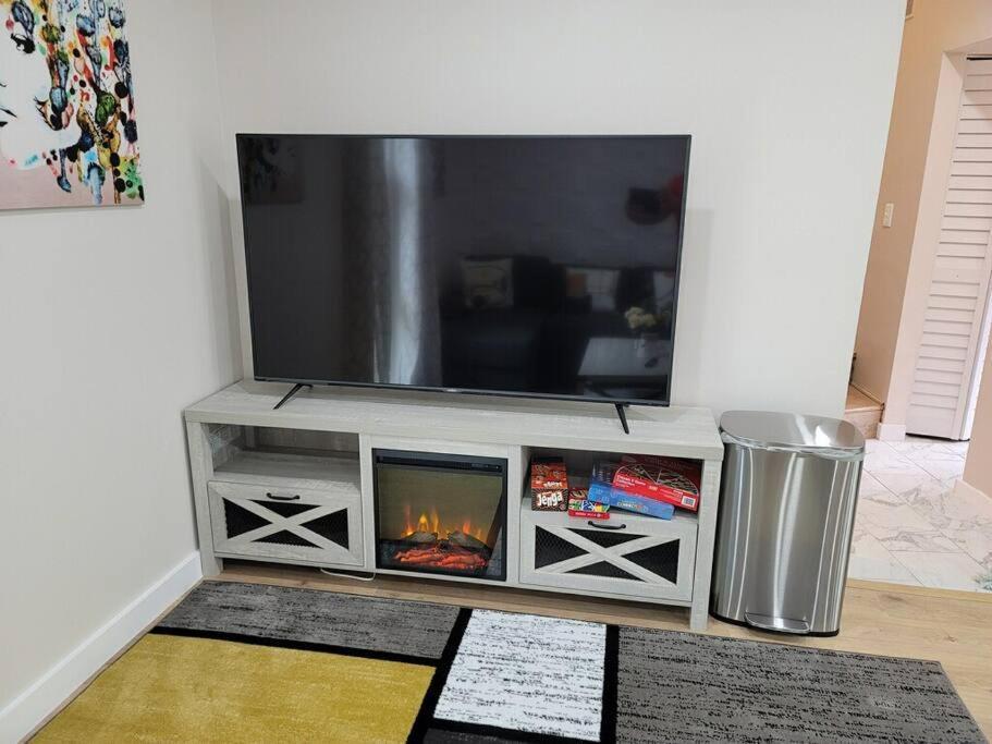 Villa Contemporary Bliss-newly Renovated Cozy Villa! Hilton Head Island