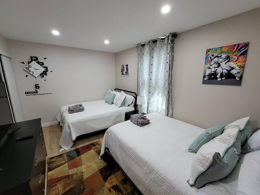 Contemporary Bliss-newly Renovated Cozy Villa! Villa Hilton Head Island